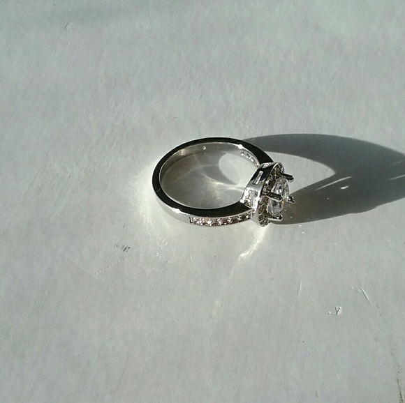 💕2 for $25💕Silver Plated CZ Ring - Picture 7 of 8